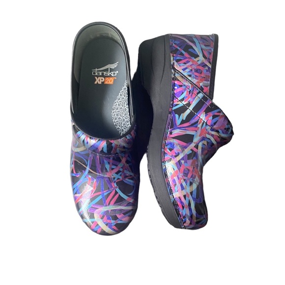 Dansko New Women's XP 2.0 Clogs Ribbon Patent size 38 - Picture 3 of 12